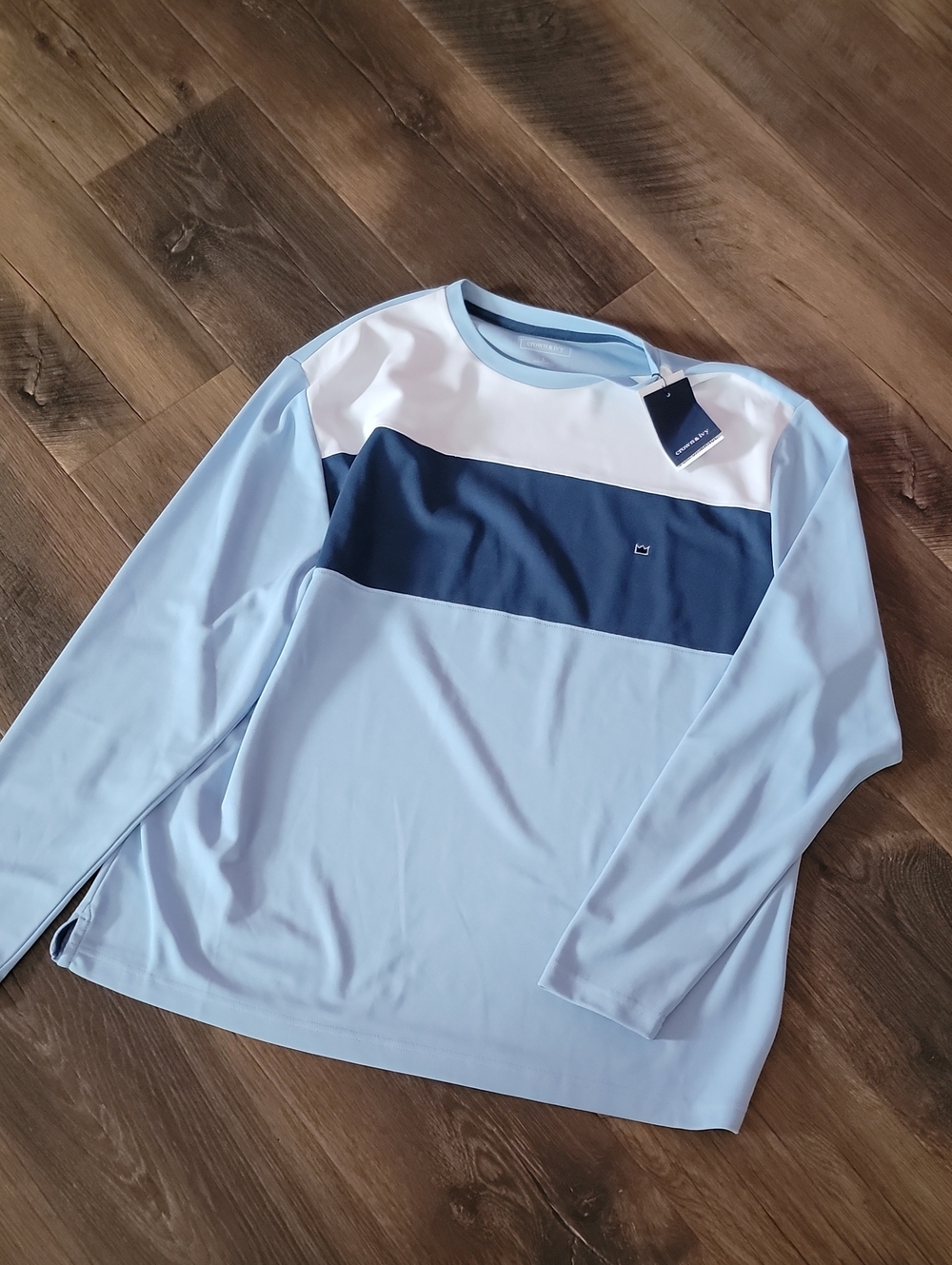 NWT Crown&Ivy Men's Light Blue Colorblock Long Sleeve Wicking Performance Shirt